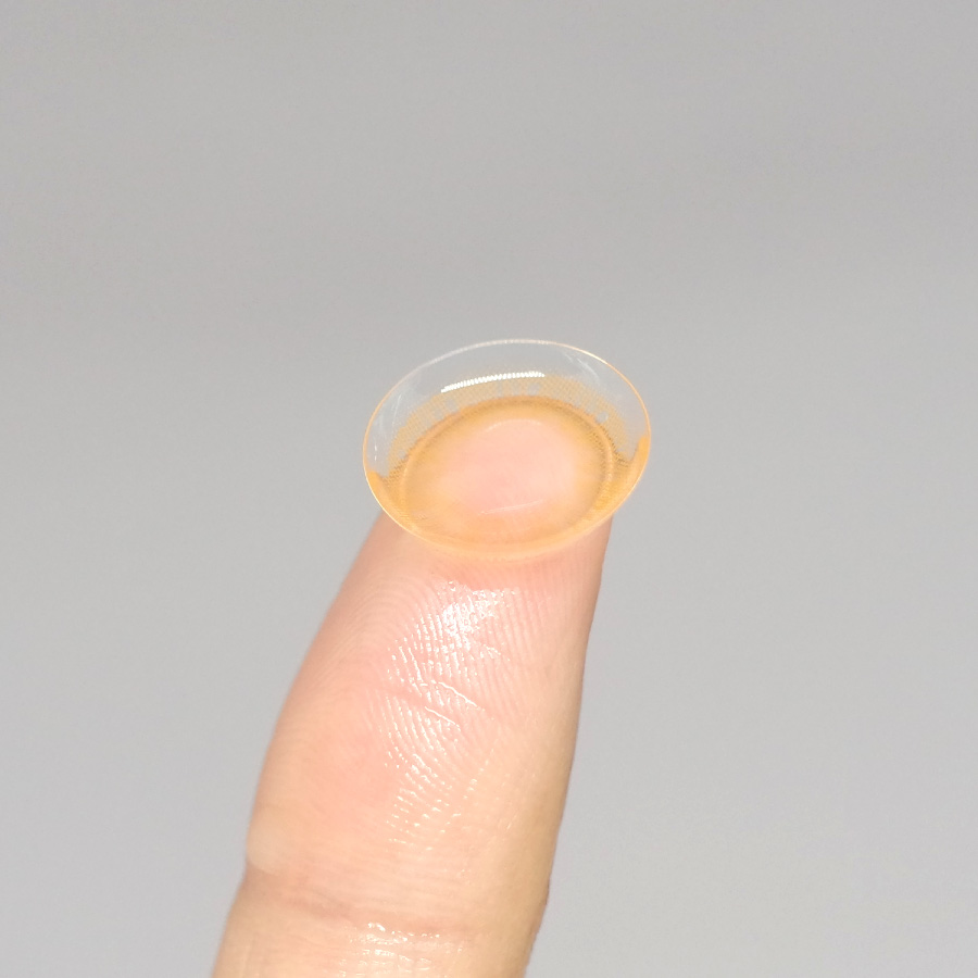 レンズが薄くて明るいので、少し心配でしたが、付け心地も良くて目立たないところがよかったです!!